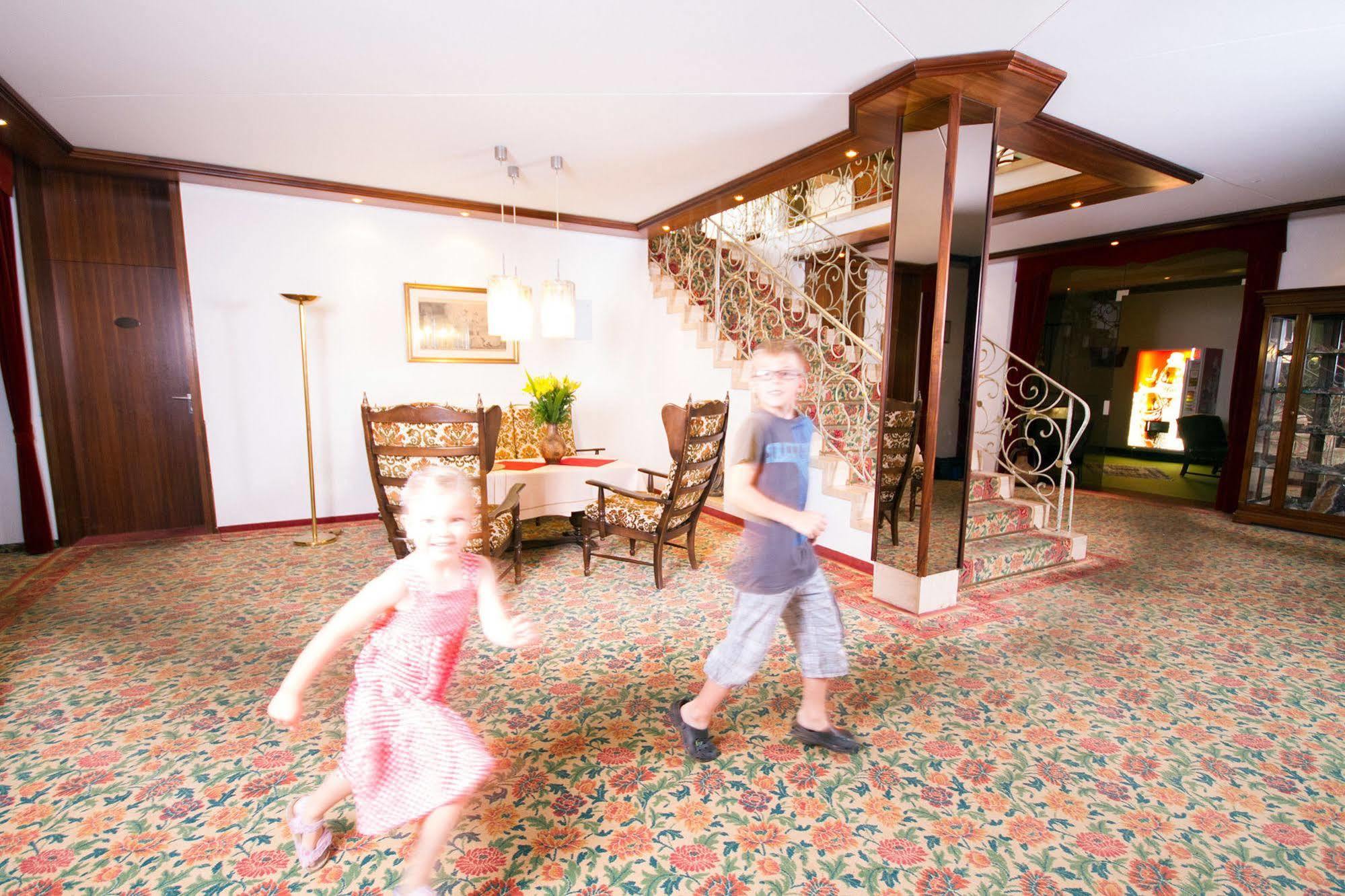 Hotel Valsana Am Kurpark バート・ヴィルトバート エクステリア 写真