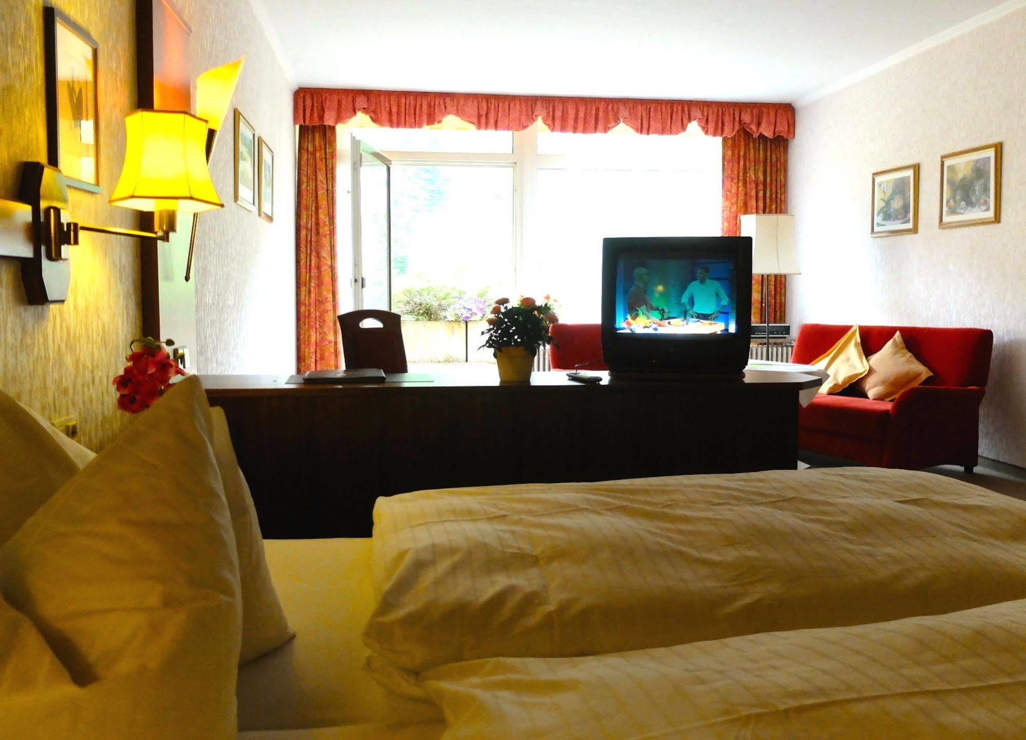 Hotel Valsana Am Kurpark バート・ヴィルトバート エクステリア 写真